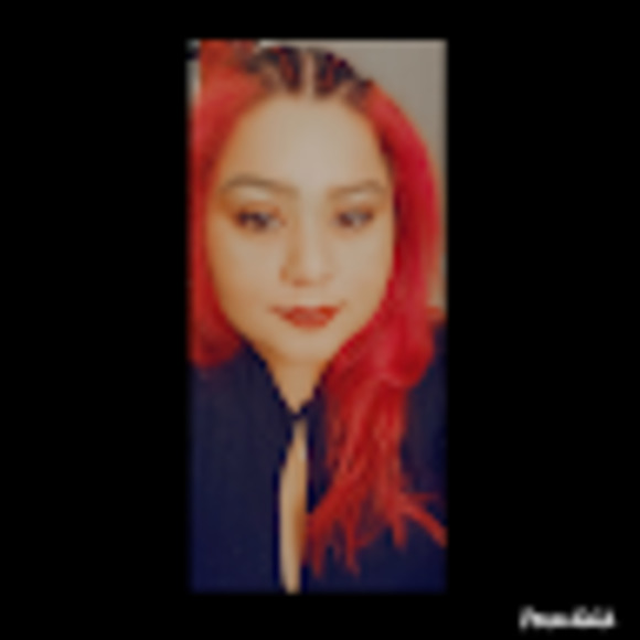 Meet your Posher, Roxy - Picture 1 of 1